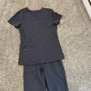 HeartSoul scrub set size small